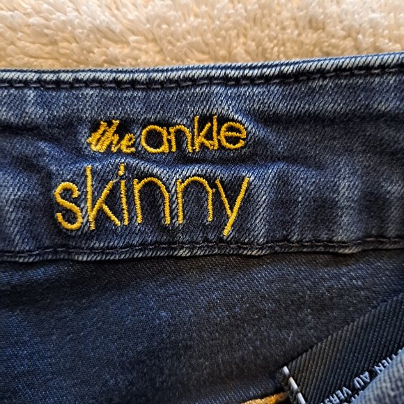 7 For All Mankind Raw Hem Skinny Ankle Jeans Size 26 - Picture 11 of 12